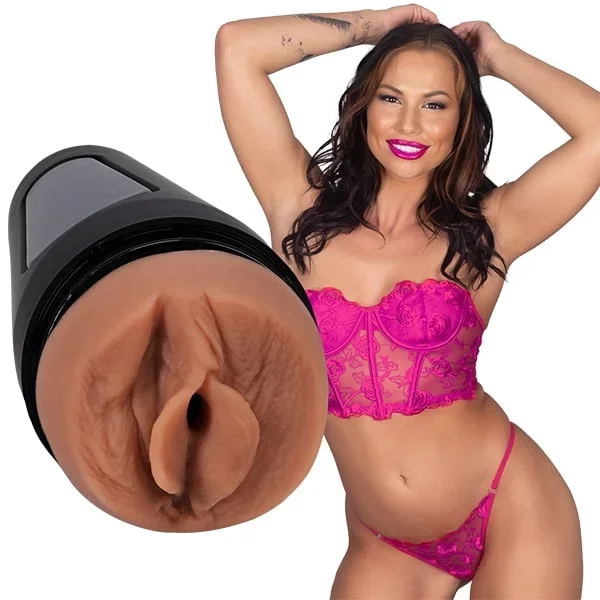 Main Squeeze – Aidra Fox